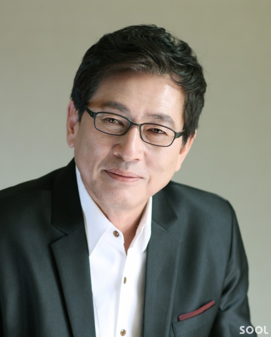 종이 위에 술을 그리다