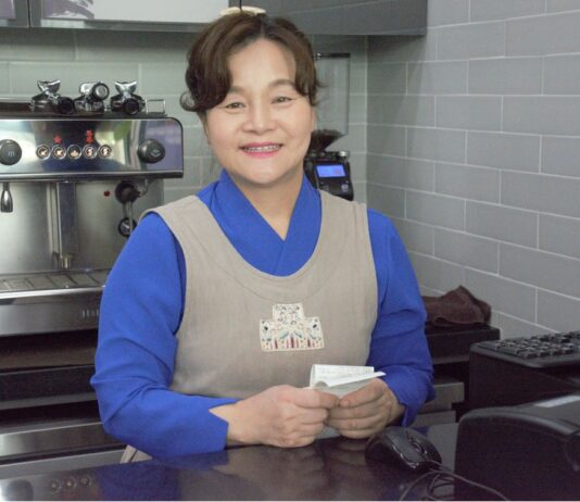 노인일자리 창출에 앞장서는 카페 ‘여유’